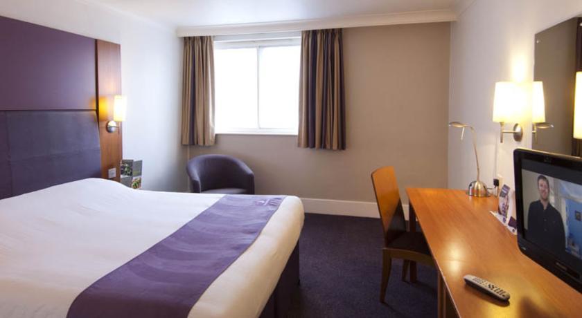 Premier Inn Chester Central - North Eksteriør bilde
