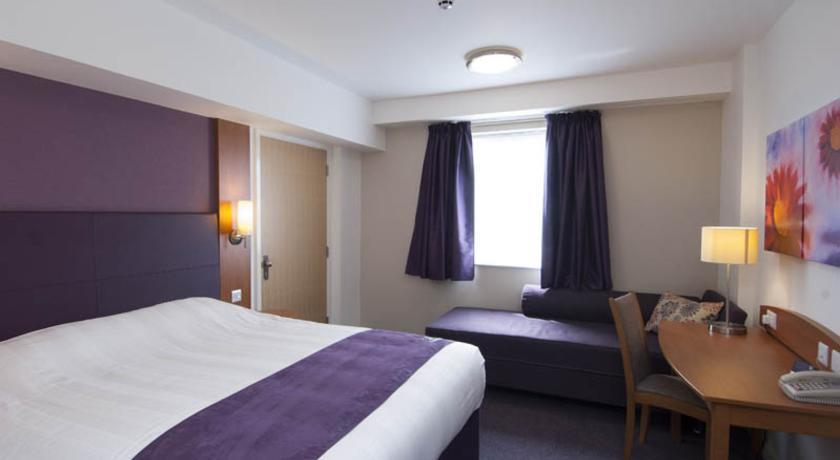 Premier Inn Chester Central - North Eksteriør bilde