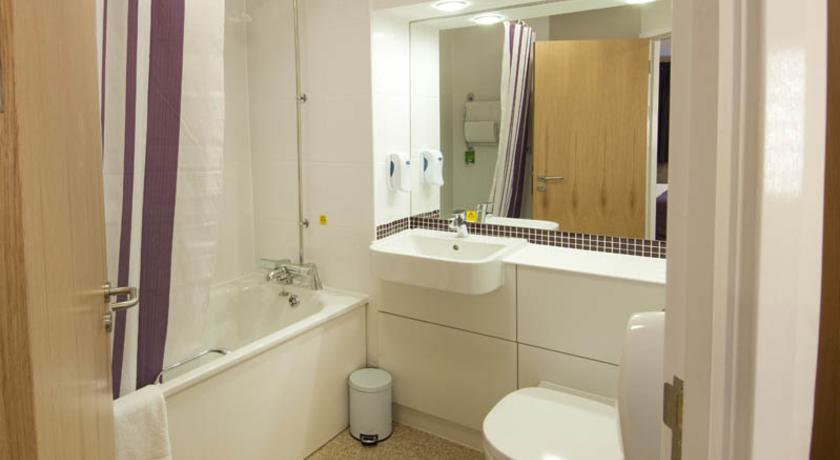 Premier Inn Chester Central - North Rom bilde