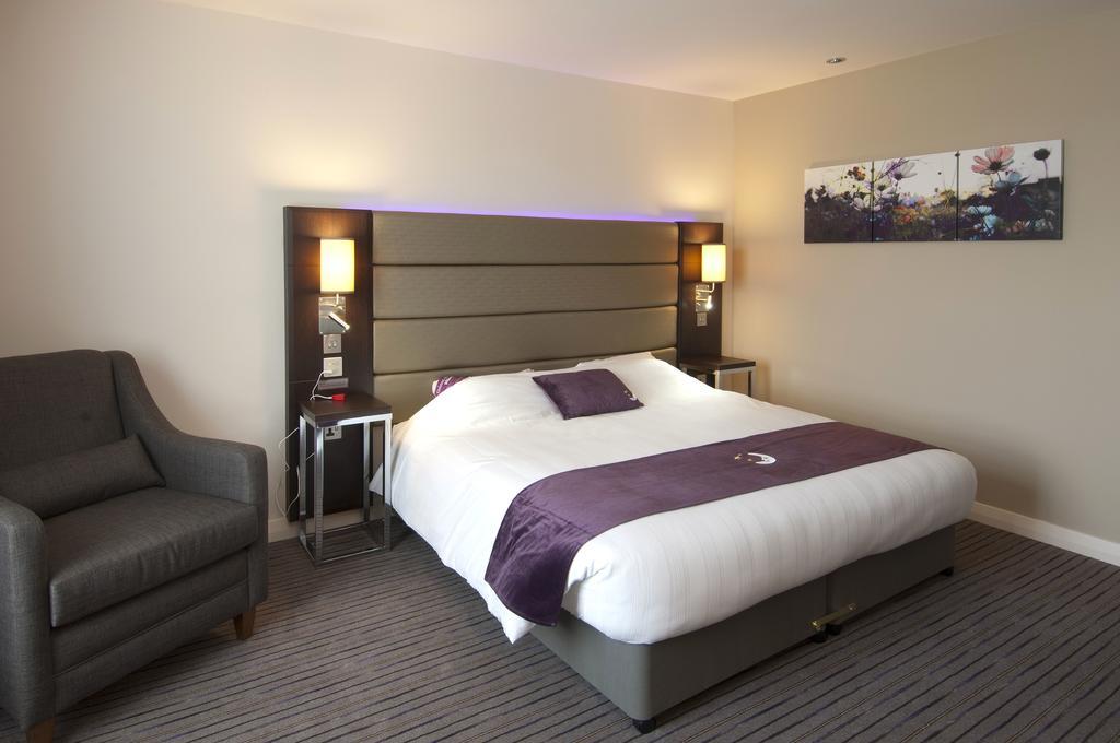 Premier Inn Chester Central - North Eksteriør bilde